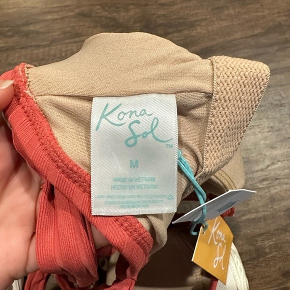 Kona Sol Women’s One Piece Swimsuit Size Medium - Picture 3 of 4